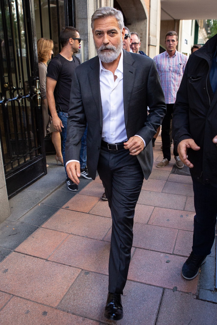 george-clooney-suit-style